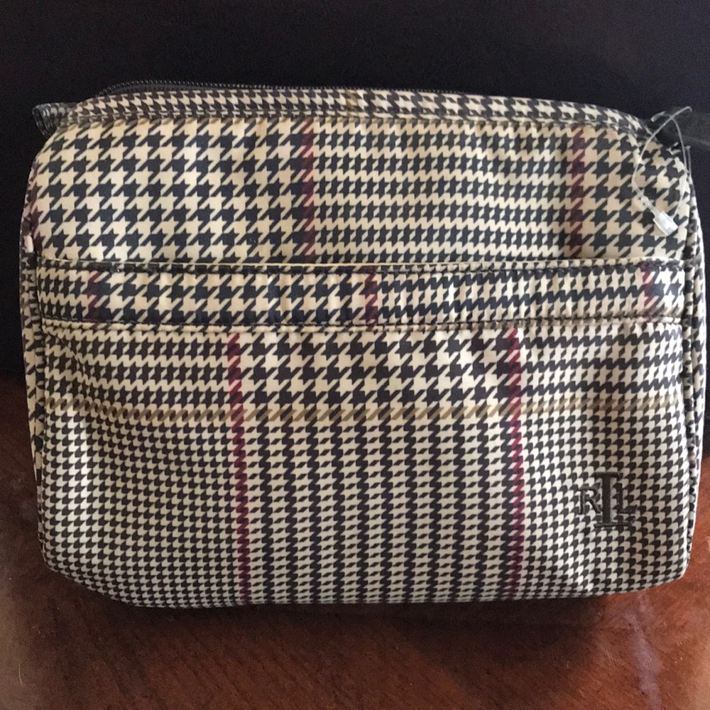 Makeup bag